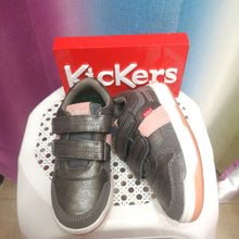 Carica l&#39;immagine nel visualizzatore di Gallery, Kickers - Sneakers argento
